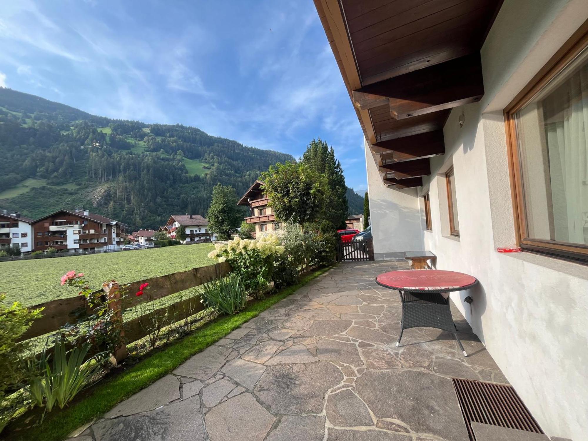 Zell Views Apartments Zell am Ziller Kültér fotó