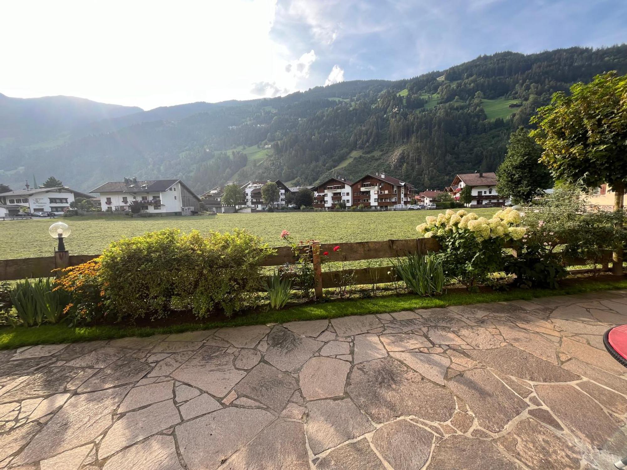 Zell Views Apartments Zell am Ziller Kültér fotó